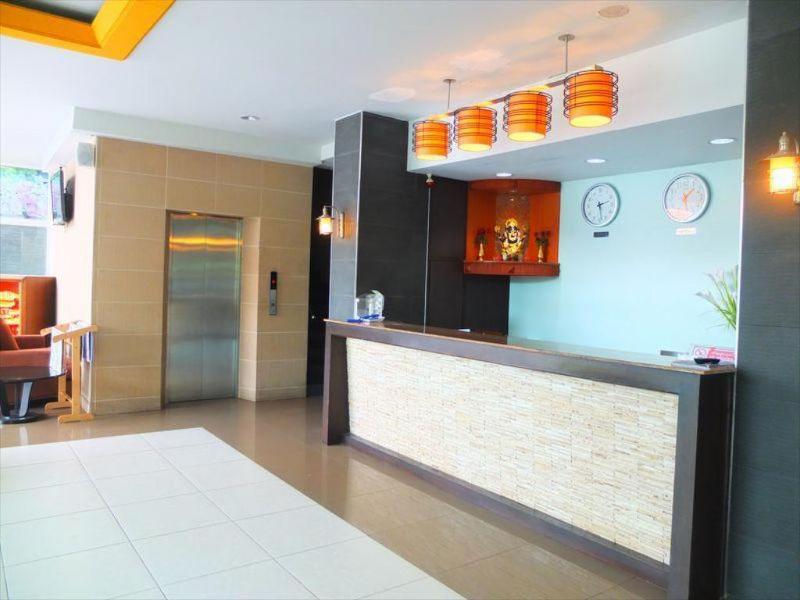 Curve Boutique Hotel Pattaya Exterior photo